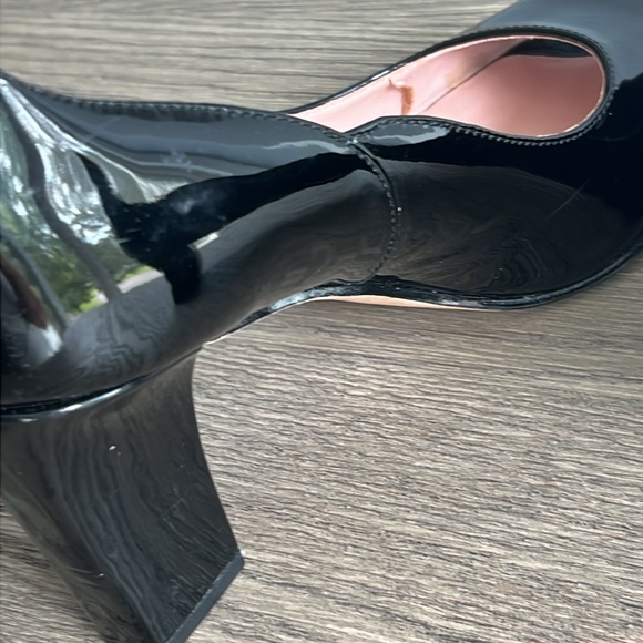 Taryn Rose Black Patent Leather Peep Toe Heels - Pumps GUC - Size 9 - Fierce - Picture 4 of 12